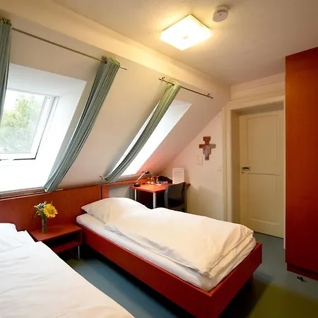 Kloster Frauenberg Szálloda 3*