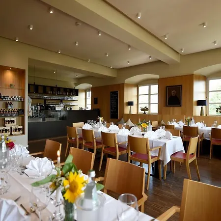 Kloster Frauenberg Szálloda 3*