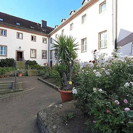 Kloster Frauenberg 3*