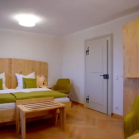 מלון Kloster Frauenberg 3*