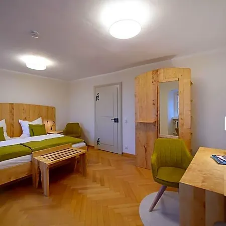 Kloster Frauenberg 3*