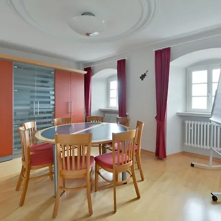 Kloster Frauenberg Szálloda 3*
